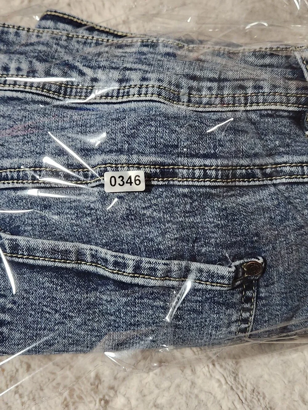 Cato Womens Sz 18W Curvy Denim Jean Shorts Raw Hem  Acid Wash Long Jorts Bermuda